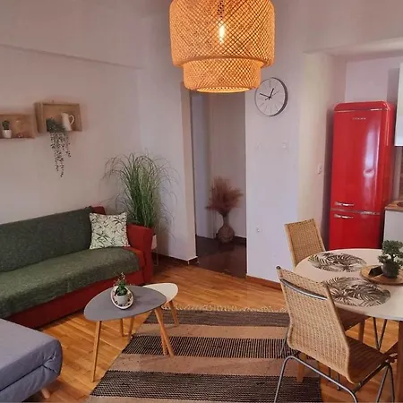 Charming House 2 *