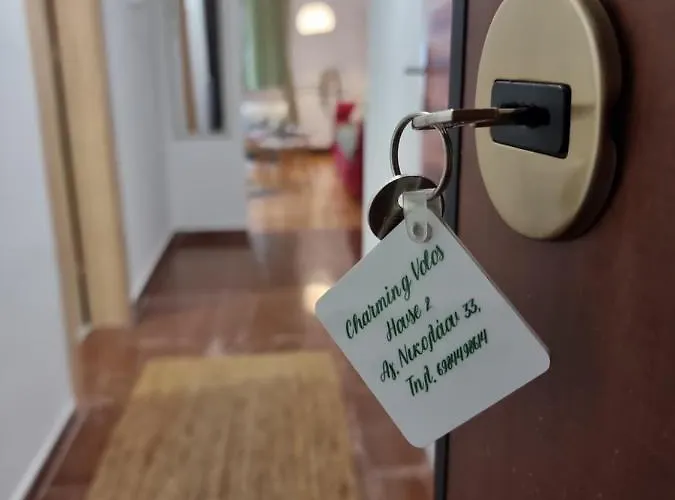 Apartment Charming House 2 *