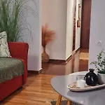Charming House 2 Apartament *