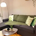 Charming House 2 Apartament
