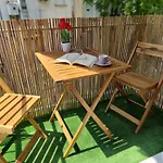 Charming House 2