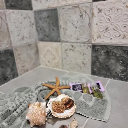 Charming House 2 Волос