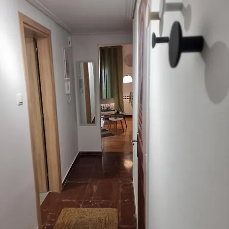 Charming House 2 Apartment Volos