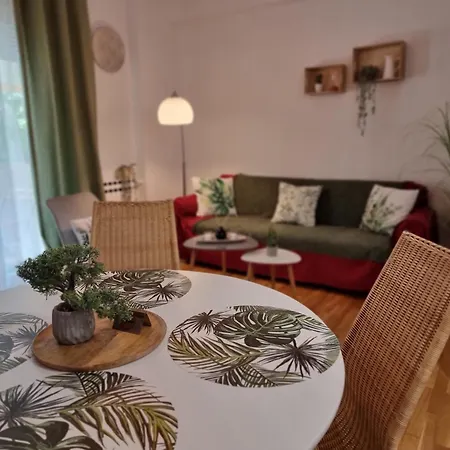 Charming House 2