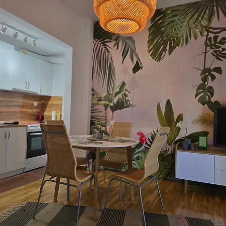 Charming House 2 Apartment