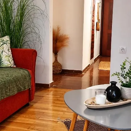 Apartment Charming House 2