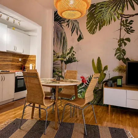 Charming House 2 Apartment